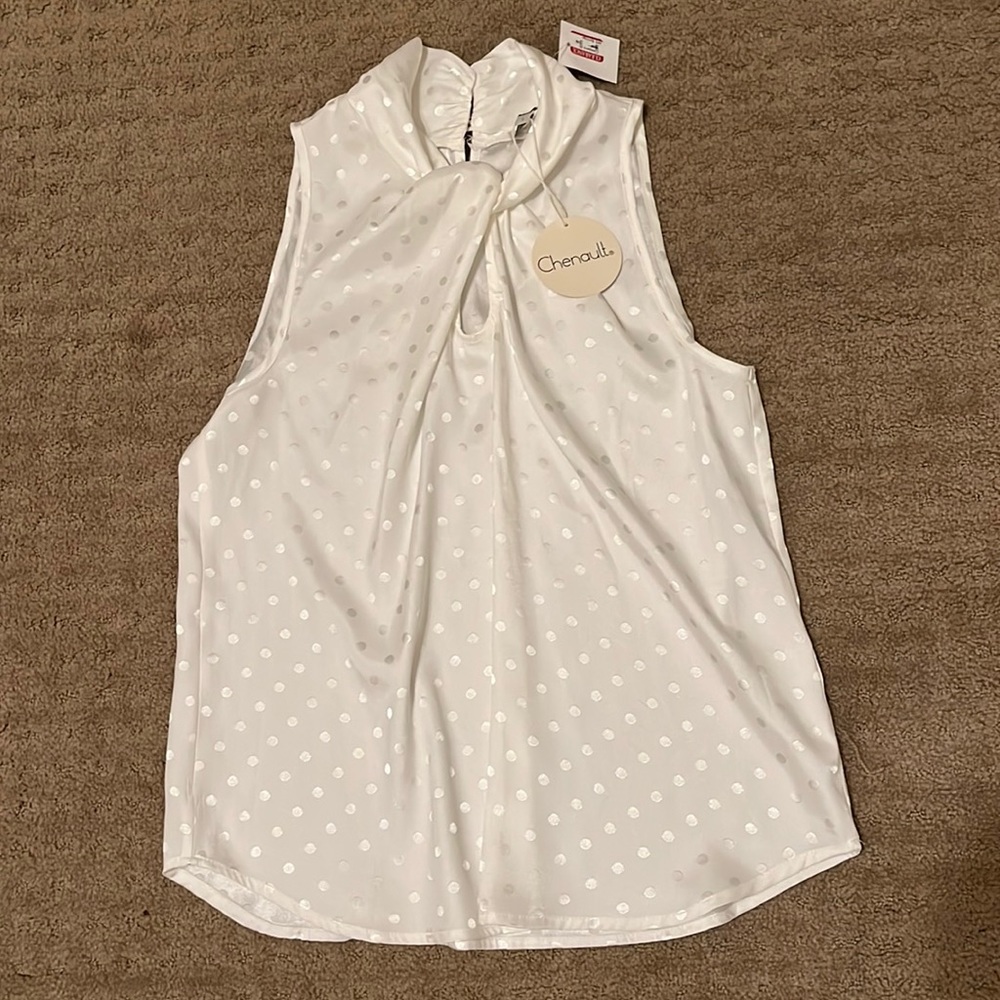 NWT Chenault white top-size S